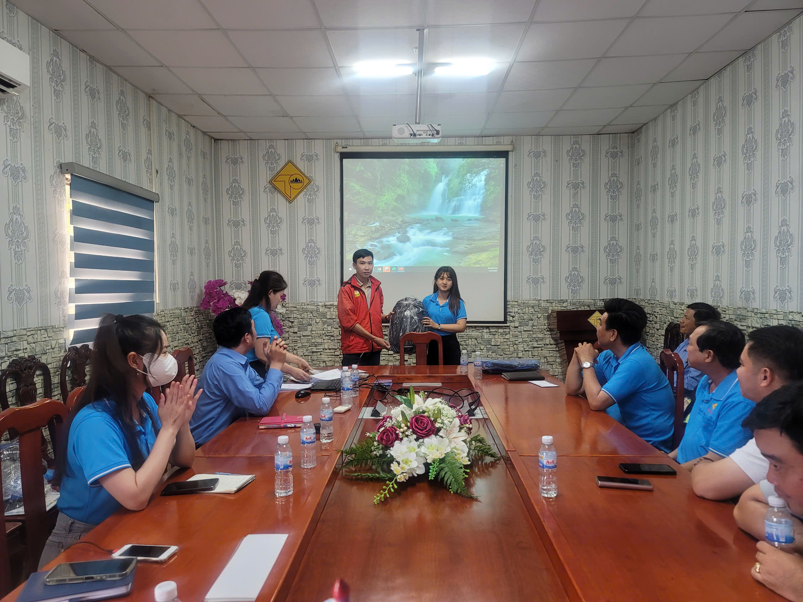 Trung tâm vận hành B2B